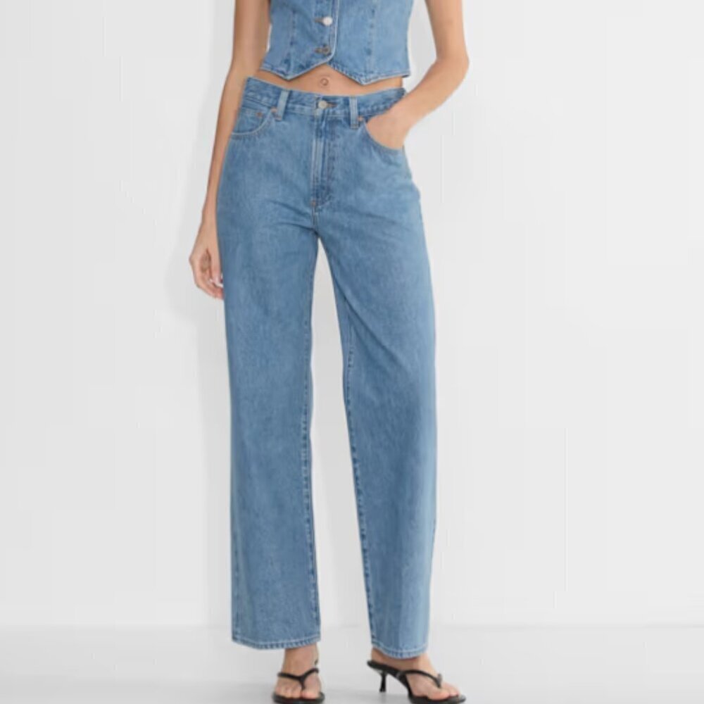 Aritzia Denim Forum The Farrah Hi-Rise Wide Leg Jean 24